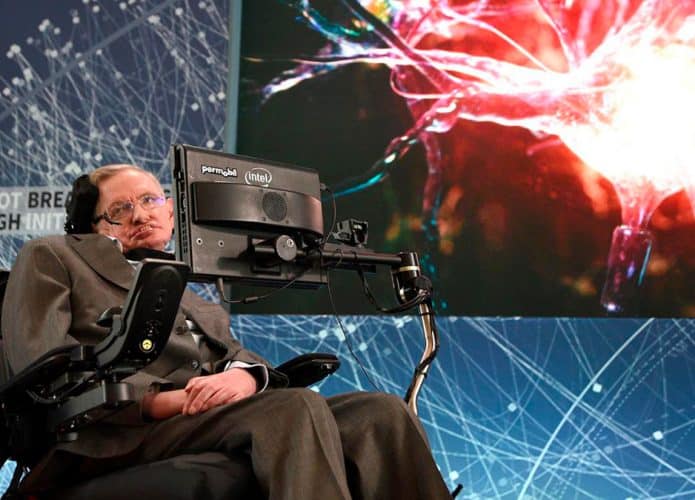 Stephen Hawking em evento sobre inteligência artificial