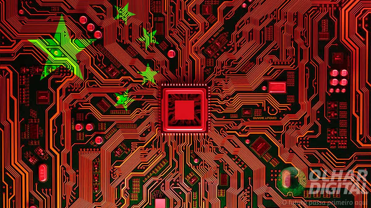 Placa com chip no meio e bandeira da China sobreposta