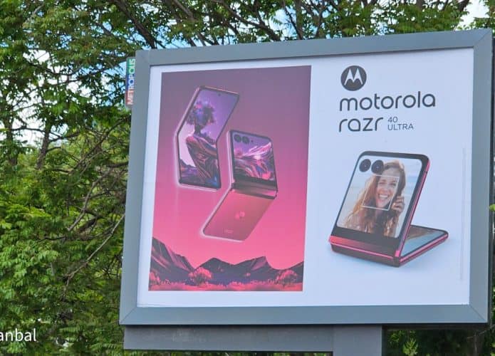 Motorola Razr 40 Ultra em outdoor da Bulgária (Imagem: reprodução/Nixanbal)