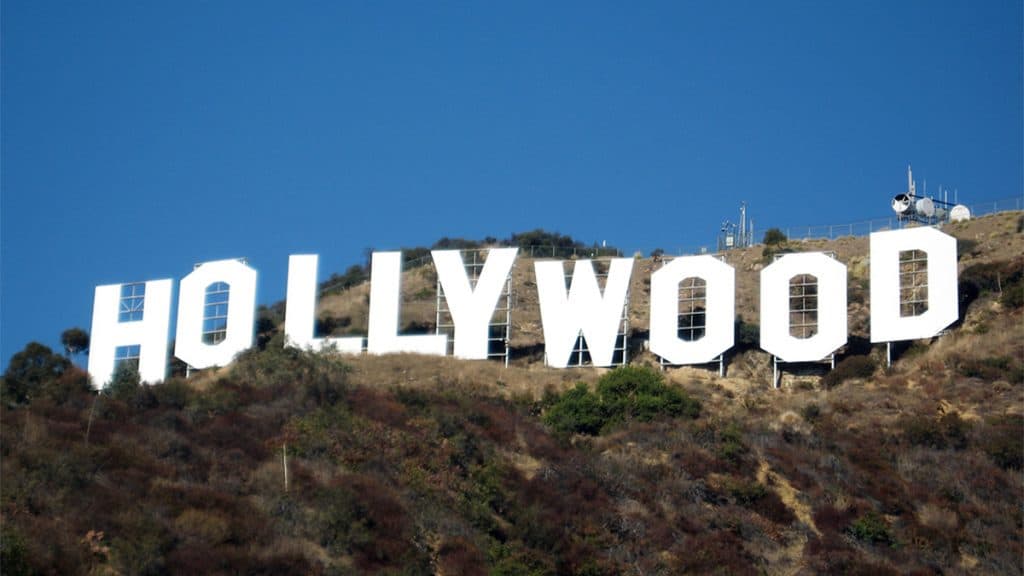 Letreiro de Hollywood em dia ensolarado