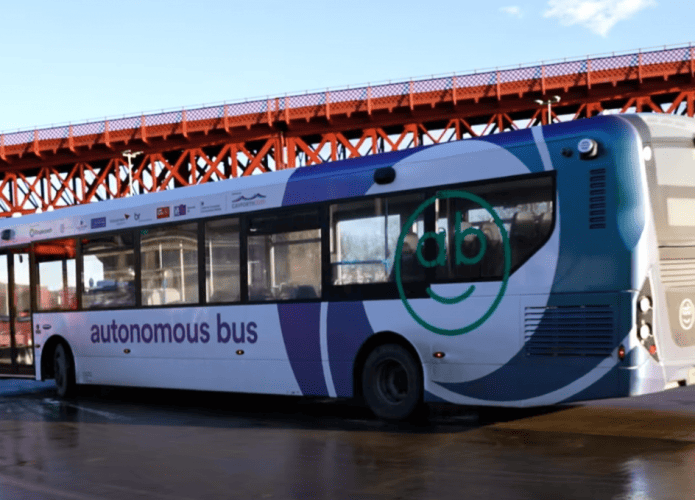 ônibus autônomo