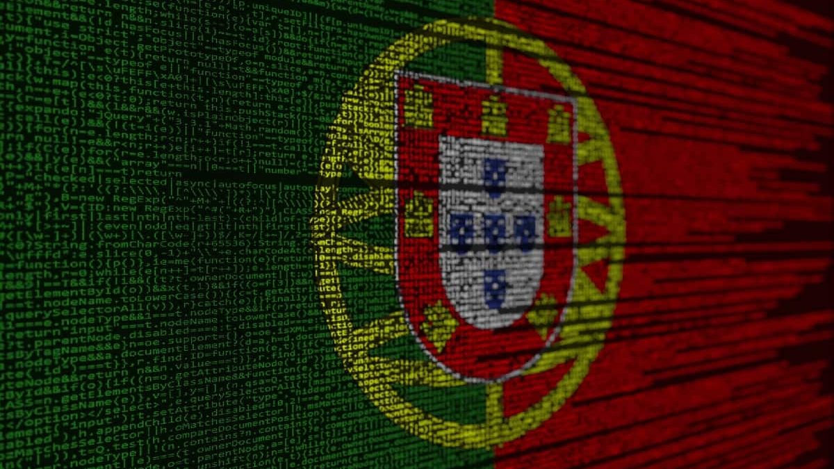 Bandeira de Portugal desenhada por códigos de programação