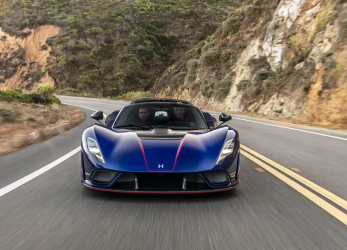 hennessey-venom-f5-roadster-2-695x500.webp