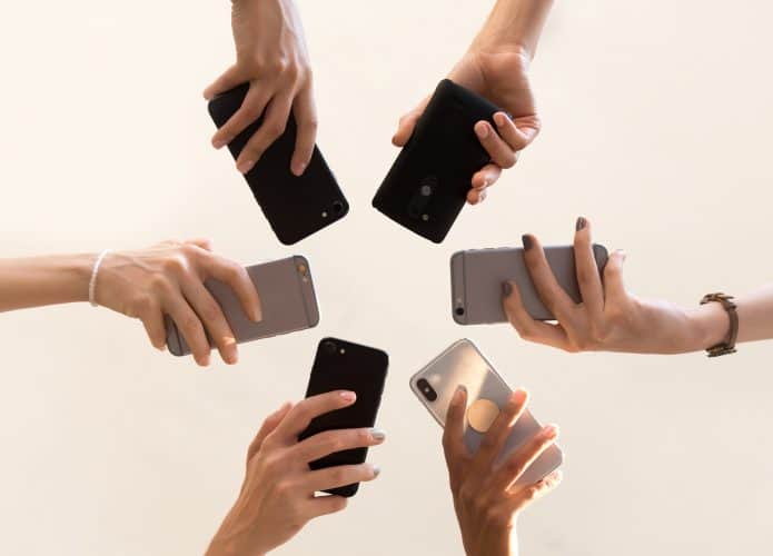 Economia compartilhada celulares smatphones