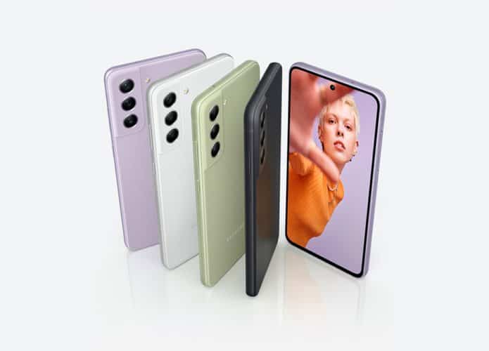 Modelos de várias cores do Galaxy S21 FE da Samsung