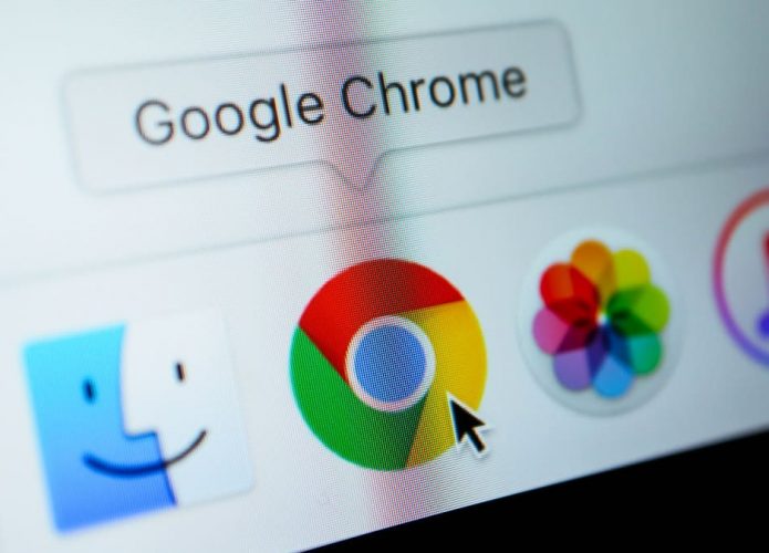 Cursor sobre ícone do Google Chrome na barra Dock do Mac