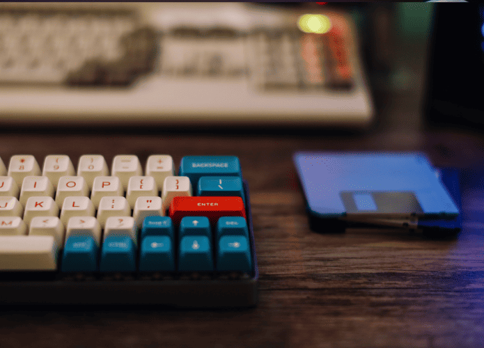 Imagem mostrando tipos de teclado mecânico reais