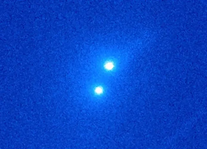 O cometa C/2018 F4 parece ter se divido em dois