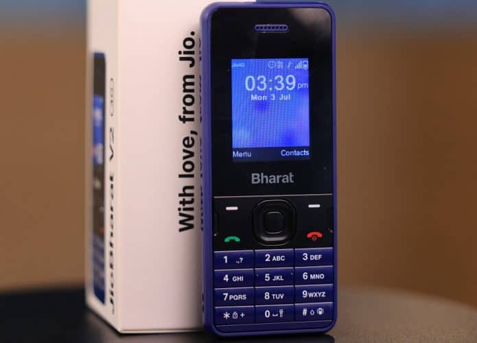 Celular barato Jio Bharat da Índia