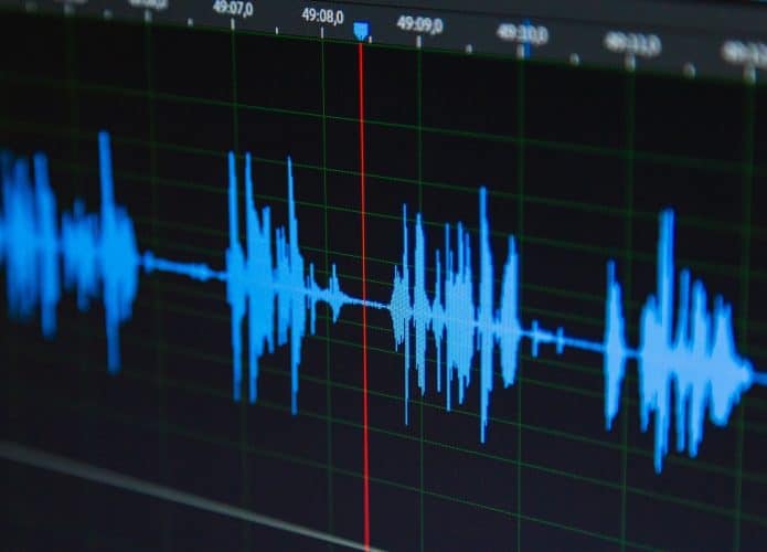 audio-695x500