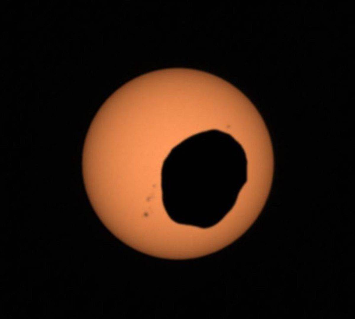 phobos-m-1200x1080
