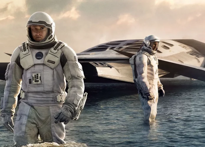 this-is-how-interstellar-originally-ended_9e59.1280-695x500.webp
