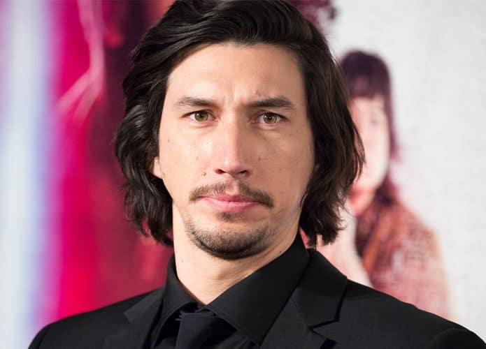 Ator Adam Driver em evento