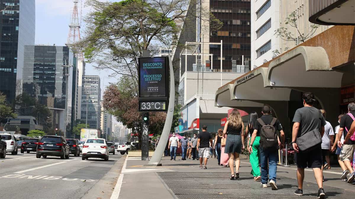 Centro de São Paulo em dia quente