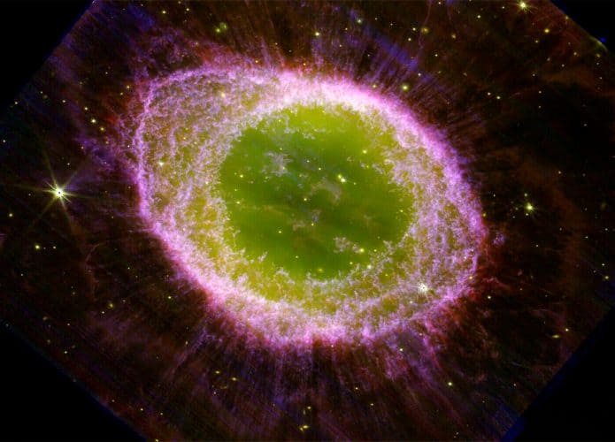 Imagem da Nebulosa do Anel capturada pelo telescópio James Webb