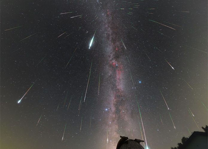Petr-Horalek-chuva-de-meteoros-perseidas-695x500