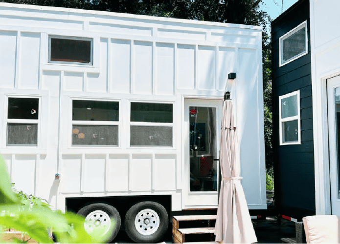 casa-dragon-tiny-homes-4-695x500.png