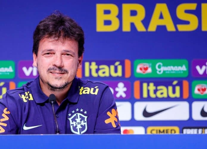 Primeira convocação da Seleção pelo técnico interno Fernando Diniz