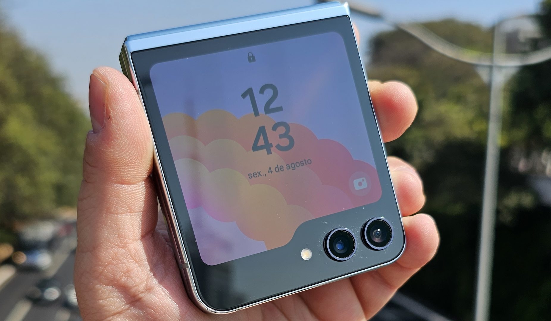 Galaxy Z Flip 5 (Imagem: André Fogaça/Olhar Digital)