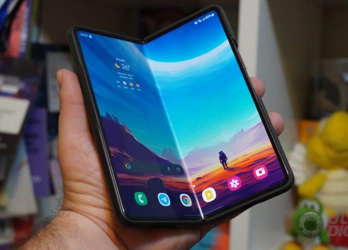 Galaxy Z Fold 4 (Imagem: André Fogaça/Olhar Digital)