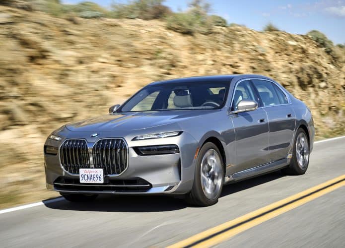 BMW i7 (Imagem: divulgação/BMW)