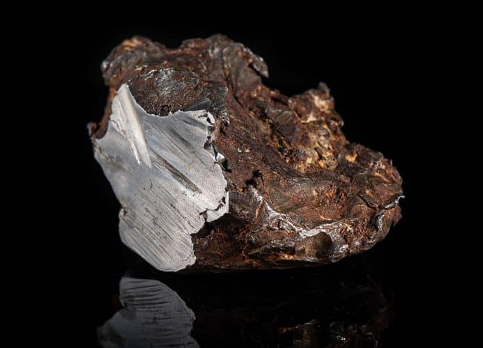 meteorito-metalico-695x500