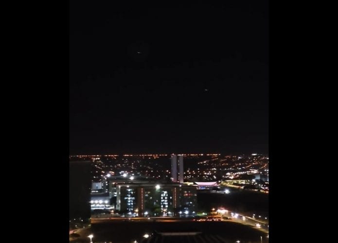 ovnis-em-Brasilia-695x500