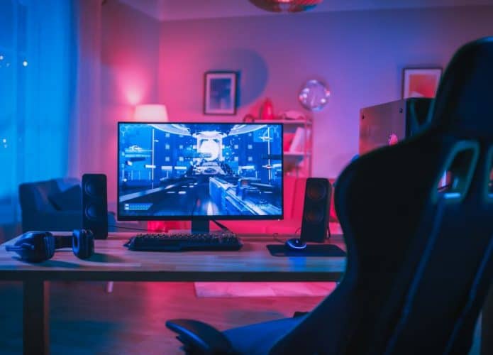 Monitor Gamer e cadeira de gamer