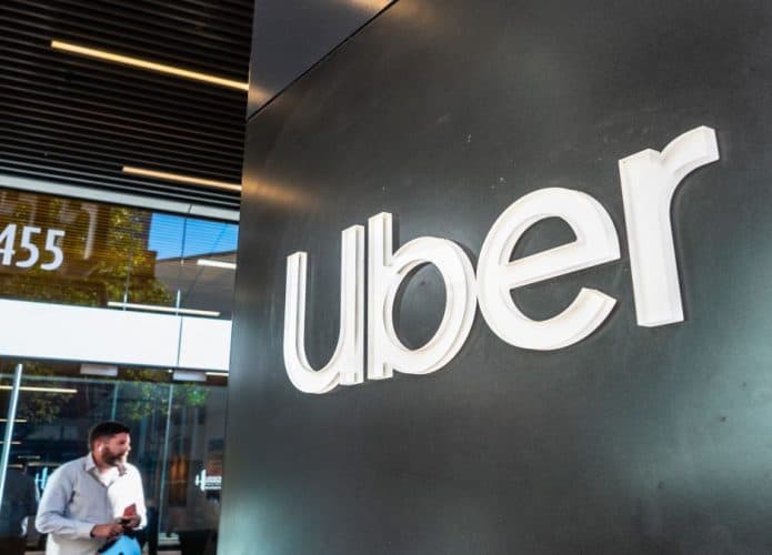 Logo da Uber parede da emprsea