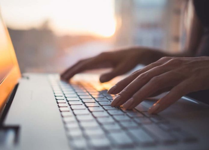 Novo sistema de inteligência artificial consegue quebrar senhas pelo ruído das teclas
