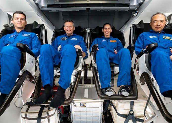 tripulacao-spaceX-Crew-7-695x500