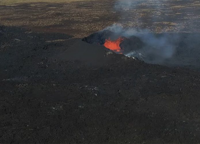 vulcao-bebe-islandia-695x500