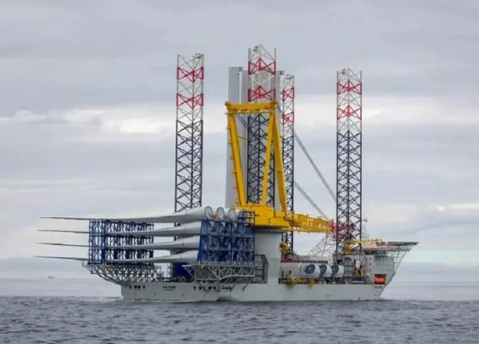 worlds-largest-offshore-wind-farm-dogger-bank-695x500
