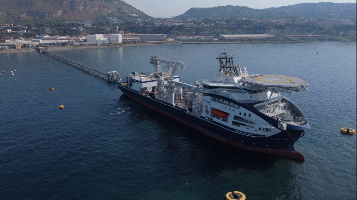 Maior cabo submarino do mundo é instalado; veja quanto mede