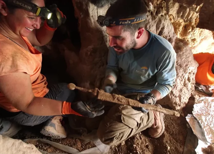 Espadas romanas foram encontradas no deserto da Judeia