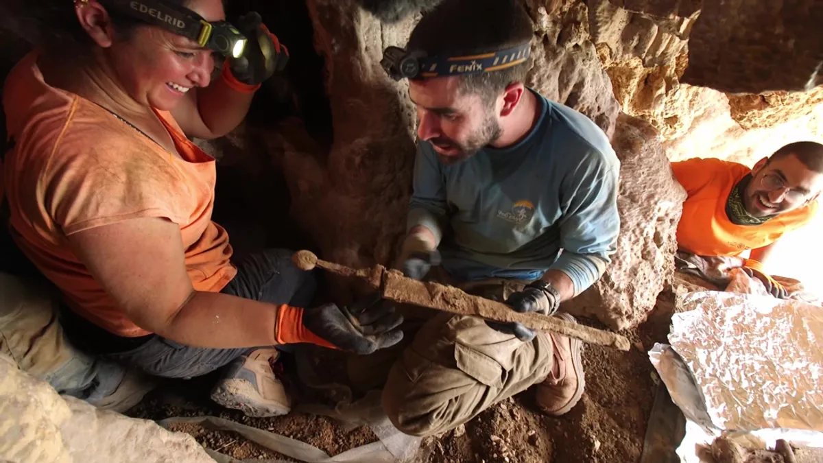 Espadas romanas foram encontradas no deserto da Judeia