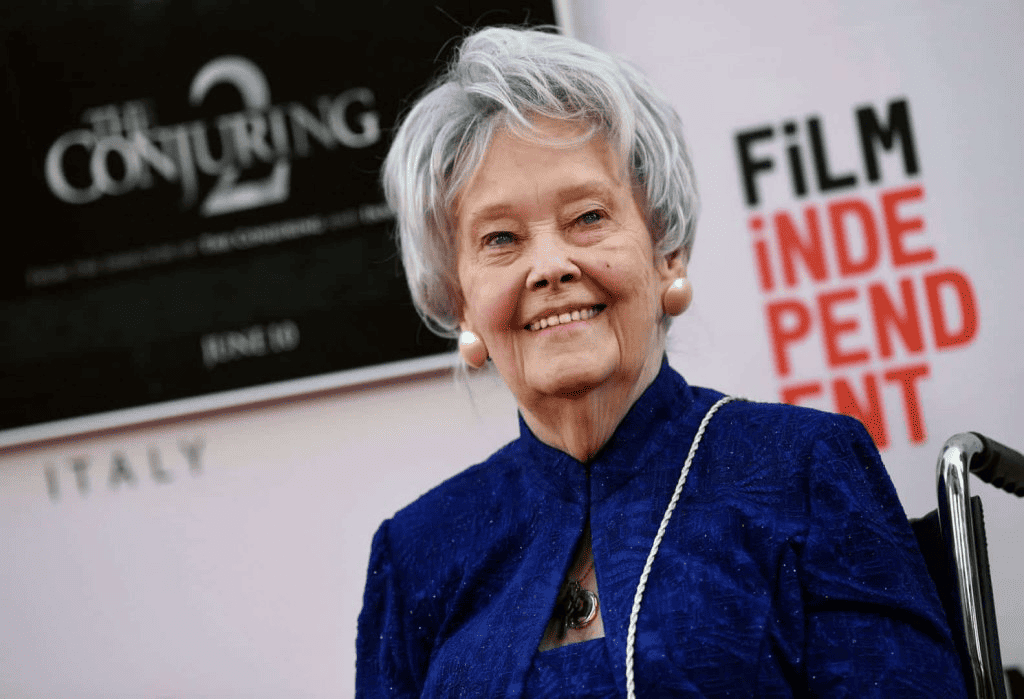 Lorraine Warren na divulgação do filme Invocação do Mal 2 