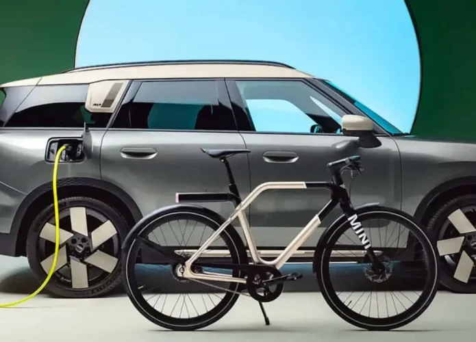 mini-e-bike-1-695x500.webp