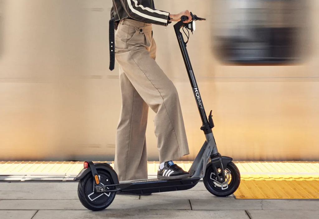 A NIU acaba de lançar dois patinetes elétricos com estrutura de fibra de carbono