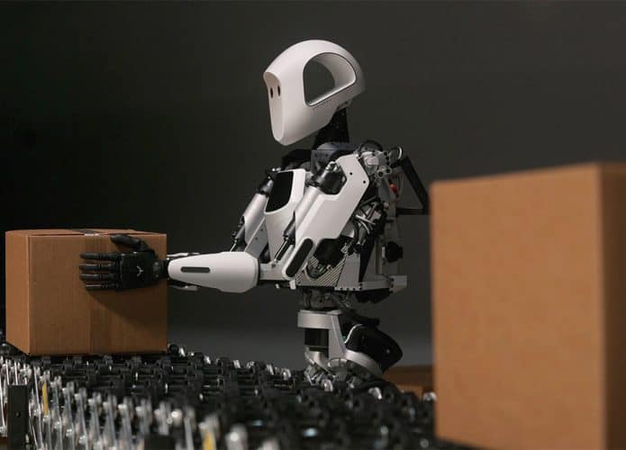 robo-humanoide-apollo-695x500