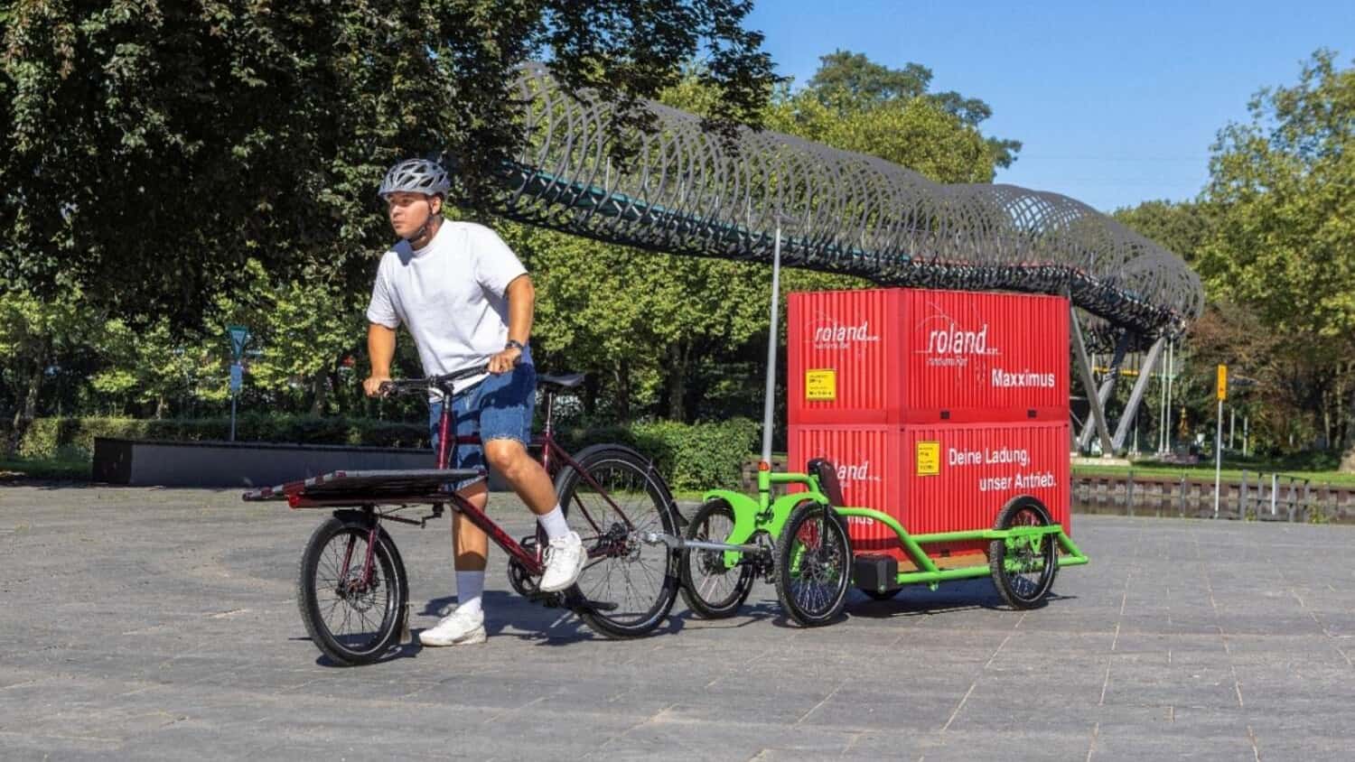 O Maxximus é um trailer para bicicleta elétrica com capacidade de levar cargas pesadas