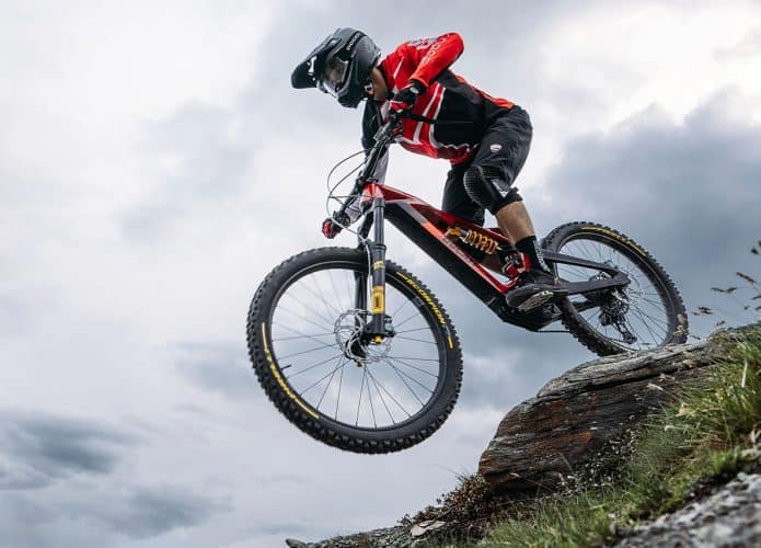 A Powerstage RR LTD é a bicicleta elétrica ultrarresistente e limitada da Ducati