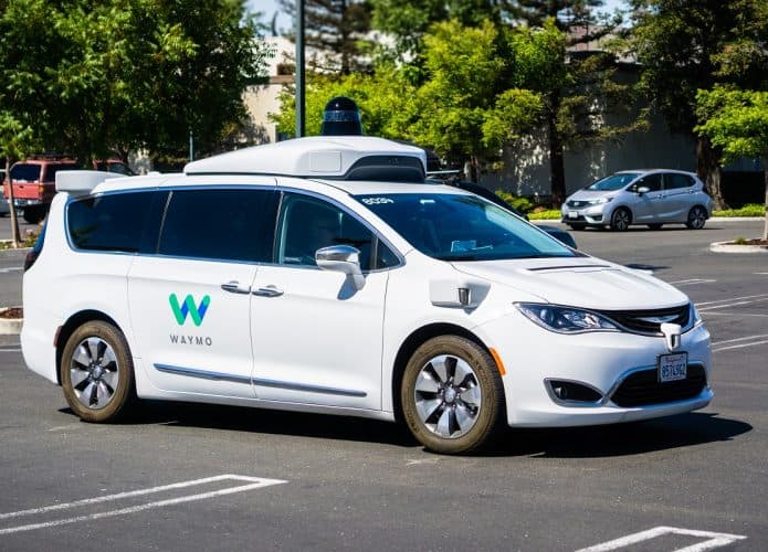 Robotáxi: Waymo registra marco de 50 mil viagens por semana 