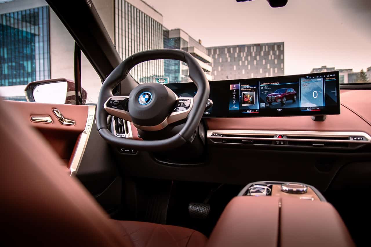 bmw iphone 15