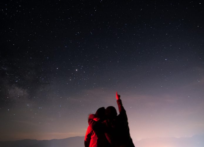 Chuva de meteoros Orionidas terá pico neste fim de semana