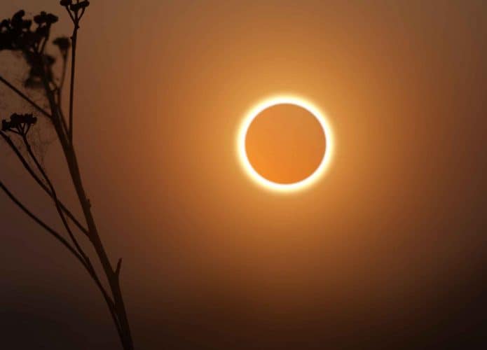 eclipse-do-sol-695x500