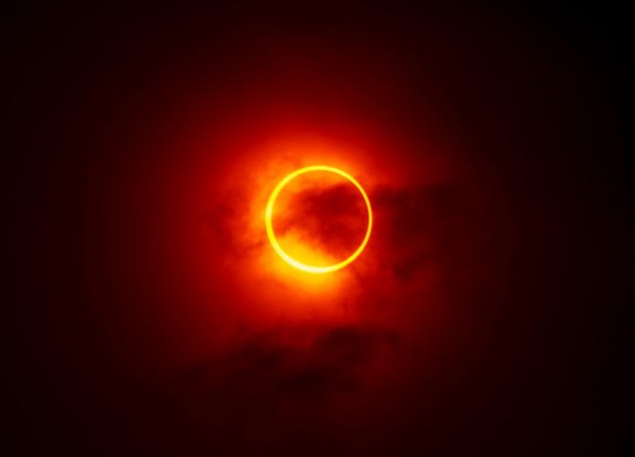 eclipse-solar-anel-de-fogo-695x500