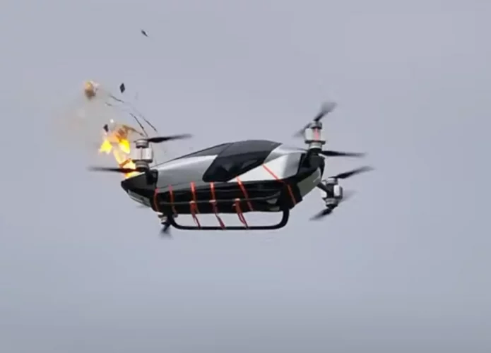 Sistema de paraquedas salvou eVTOL chinês X2 em teste de queda livre