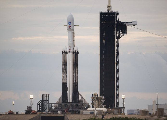 falcon-heavy-psyche-695x500