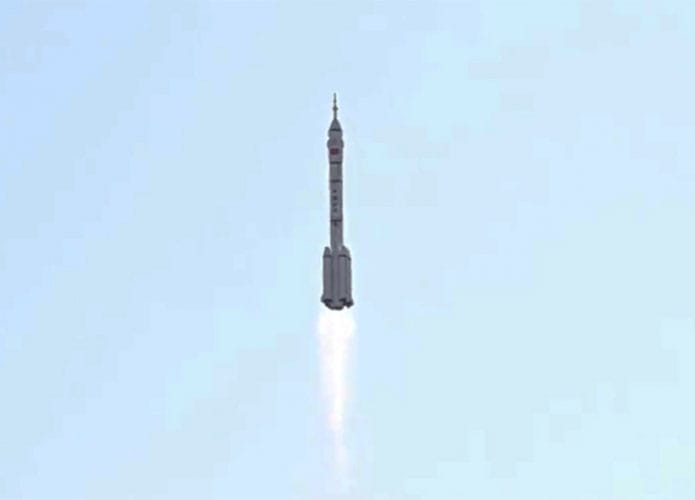 foguete-china-shenzhou-17-1-695x500